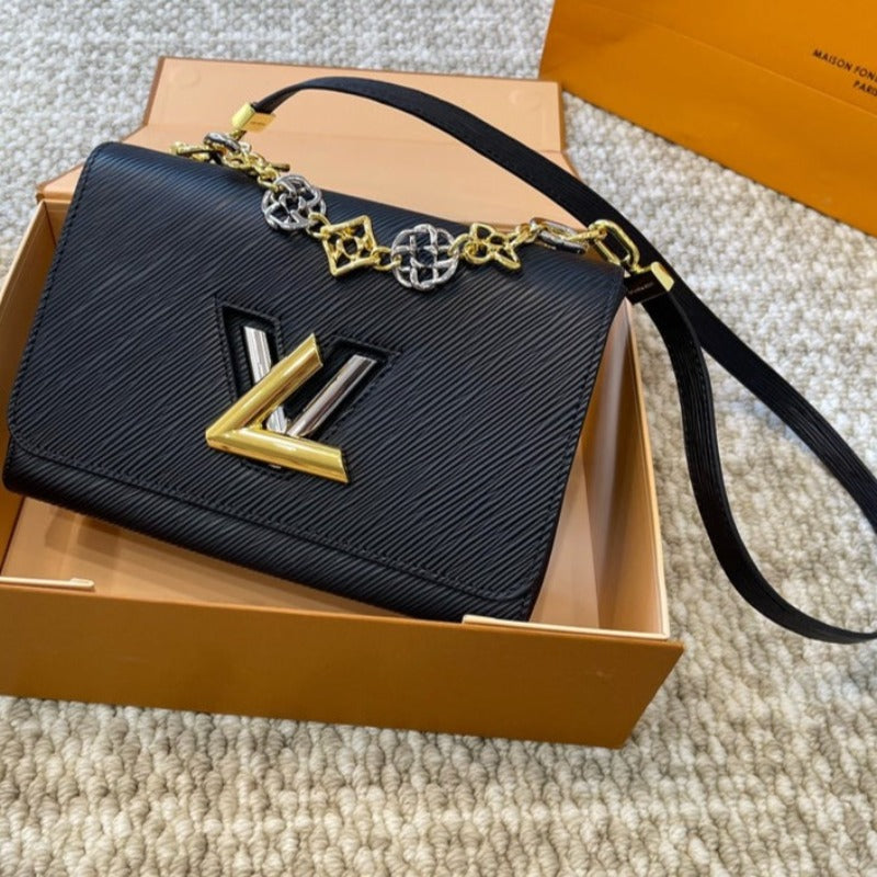 Black Twist Handbag With Chain Silver/Gold New