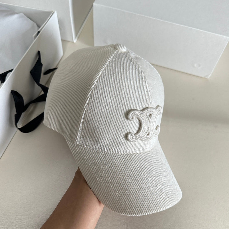 Velvet Baseball Cap Milk